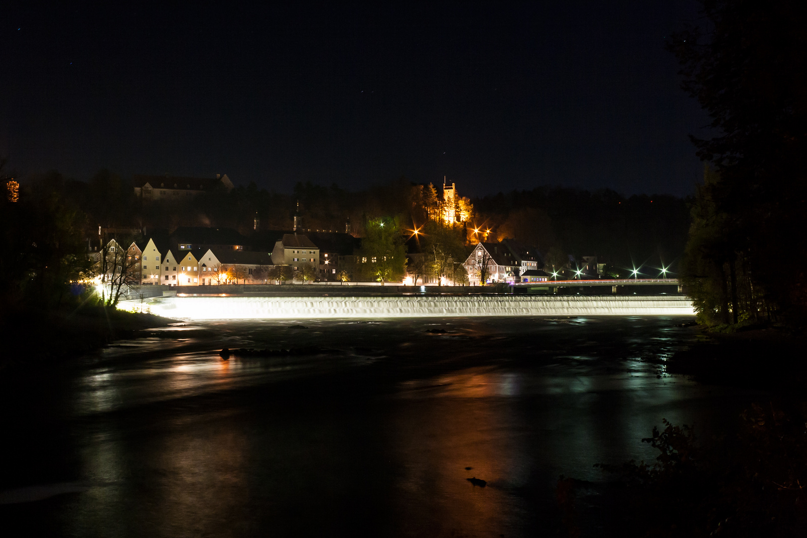 Landsberger Lechwehr bei Nacht