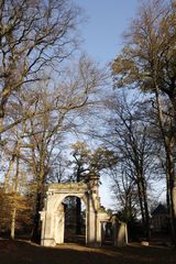 Landscape garden "Luisium" - Roman ruin - image 1