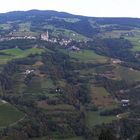 Landschaft am Berg in Südtirol in Italien nach der Abfahrt Richtung Grödnertal in Klausen...