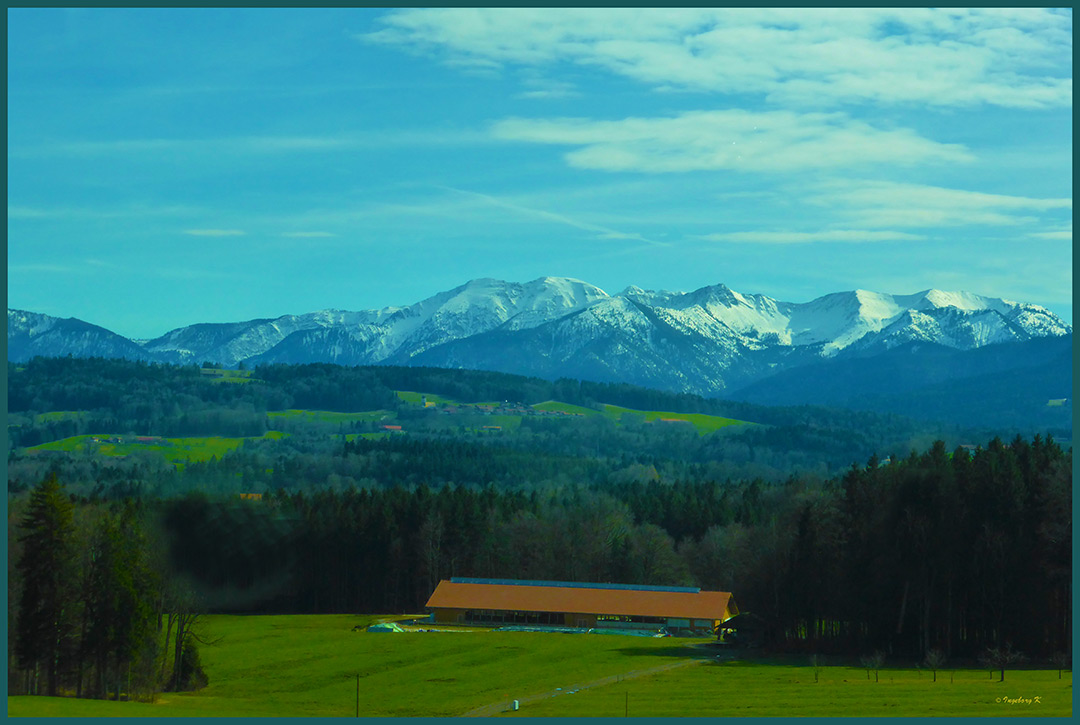 Landschaft bei Irschenberg Richtung Österreich