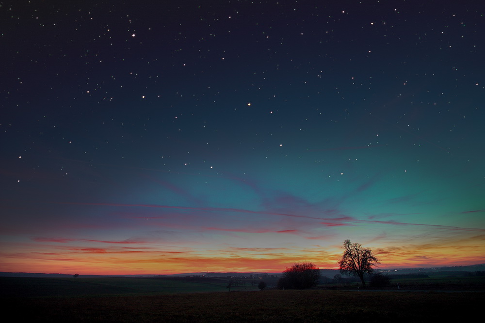 Landschaft bei Nacht