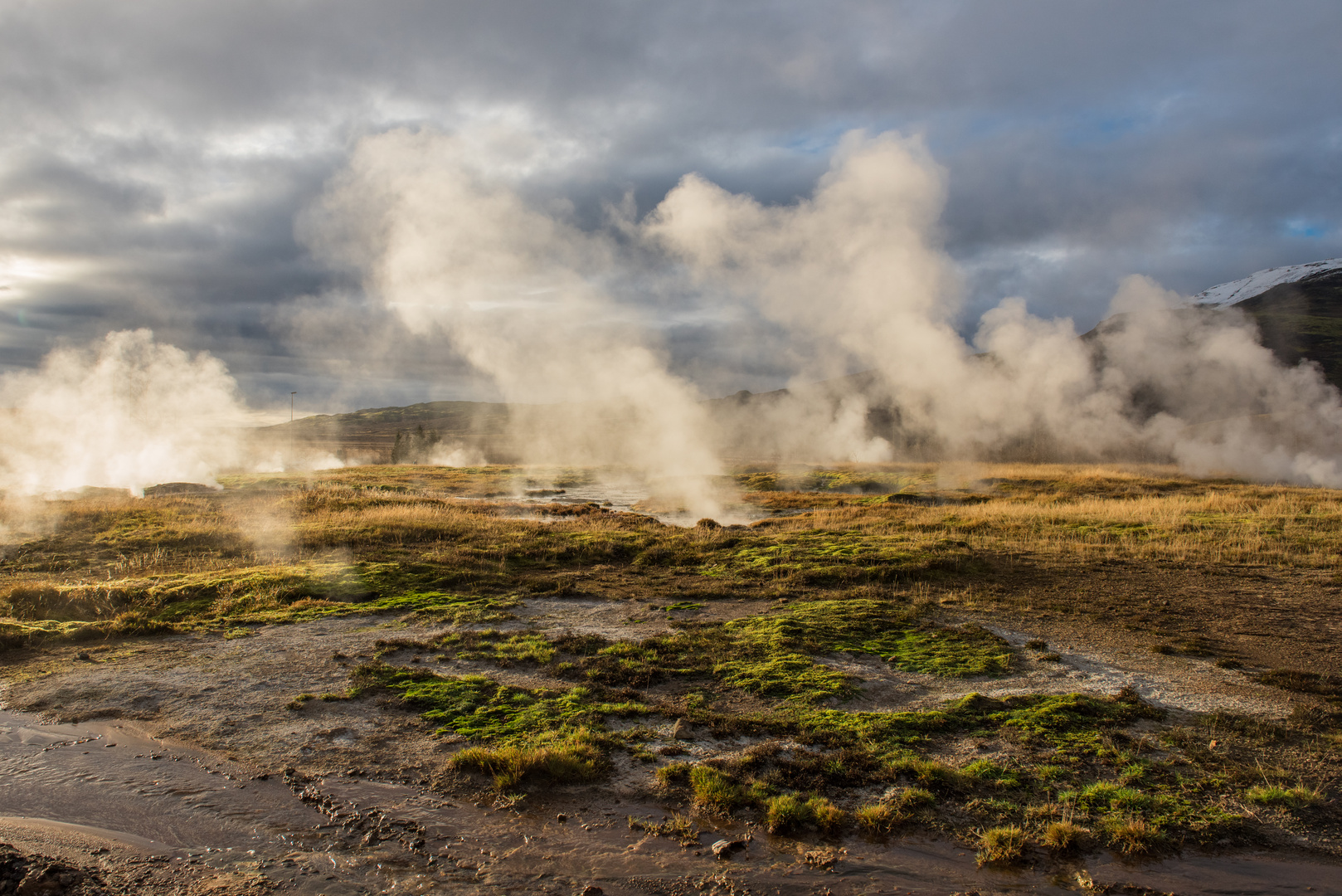 Landschaft beim Geysir Strokkur