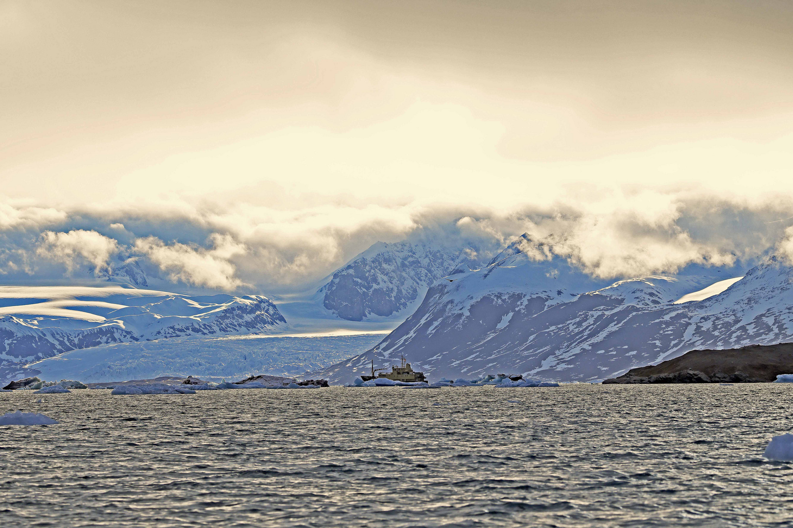 Landschaft im Fjord (landscape)