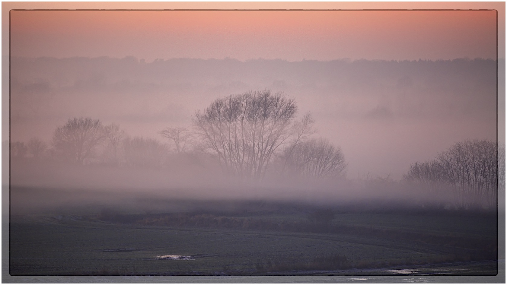 Landschaft im Nebel