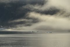 Landschaft Im Nebel.                DSC_7375