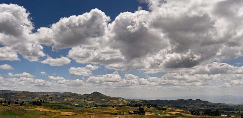 Landschaft in Äthiopien zwischen Addis Abeba nach Bahir Dar.