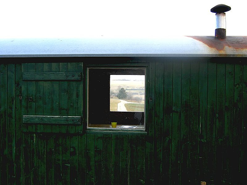 Landschaft mit Becher und Kamin