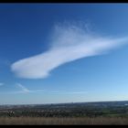 Landschaft mit einer riesigen Wolke