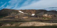 Landschaft mit Heizungsrohr