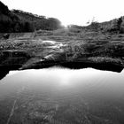 Landschaft mit Stein u. Wasser