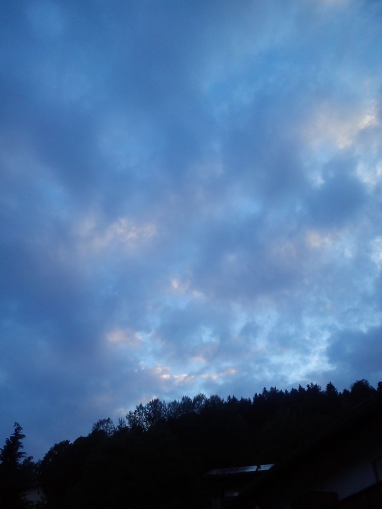 Landschaft mit Wolken