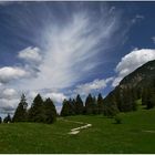 Landschaft mit Wolken.