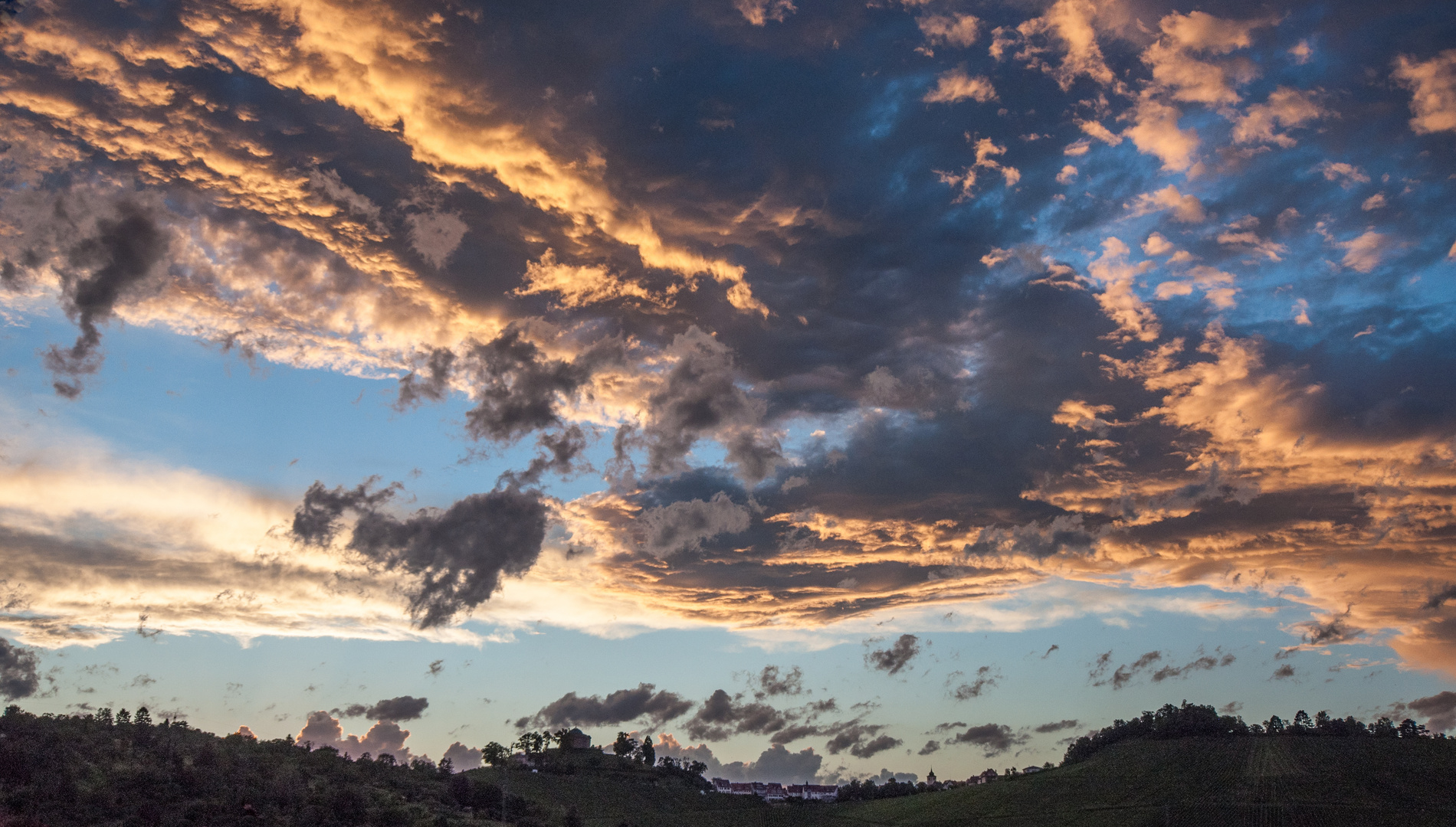 Landschaft mit Wolkenlandschaft 