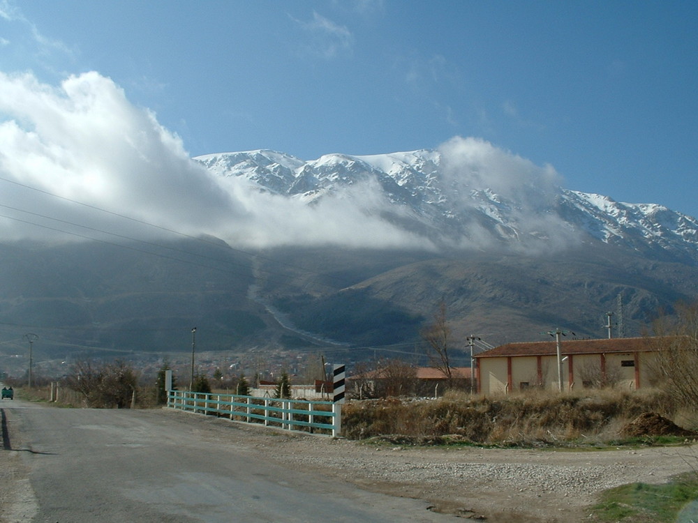 Landschaft und ein kleinstadt aus Türkei