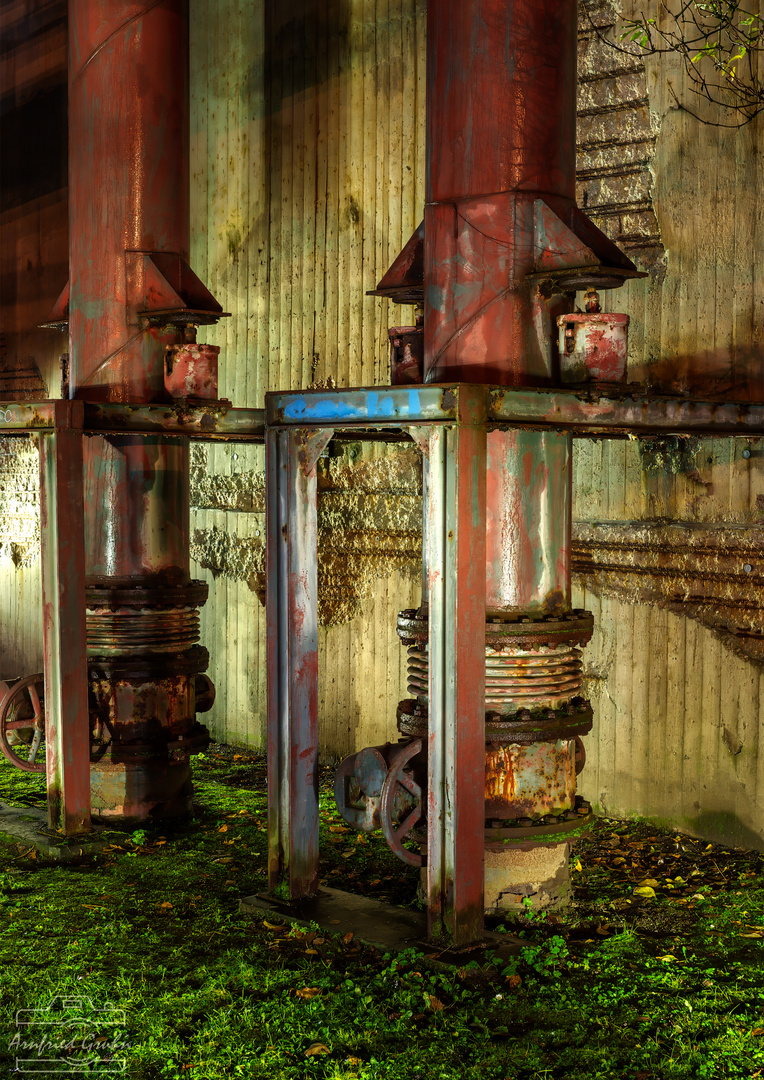 Landschaftspark Duisburg - hinter dem Kühlwerk