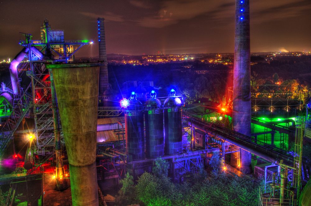 LandschaftsparkDuisburg Nord bei Nacht Foto &