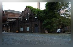 Landschaftspark gegenüber Gasometer