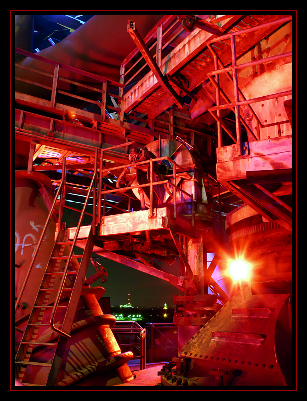 Landschaftspark -Hochofen bei Nacht