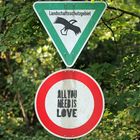 Landschaftsschutzgebiet & All you need is love