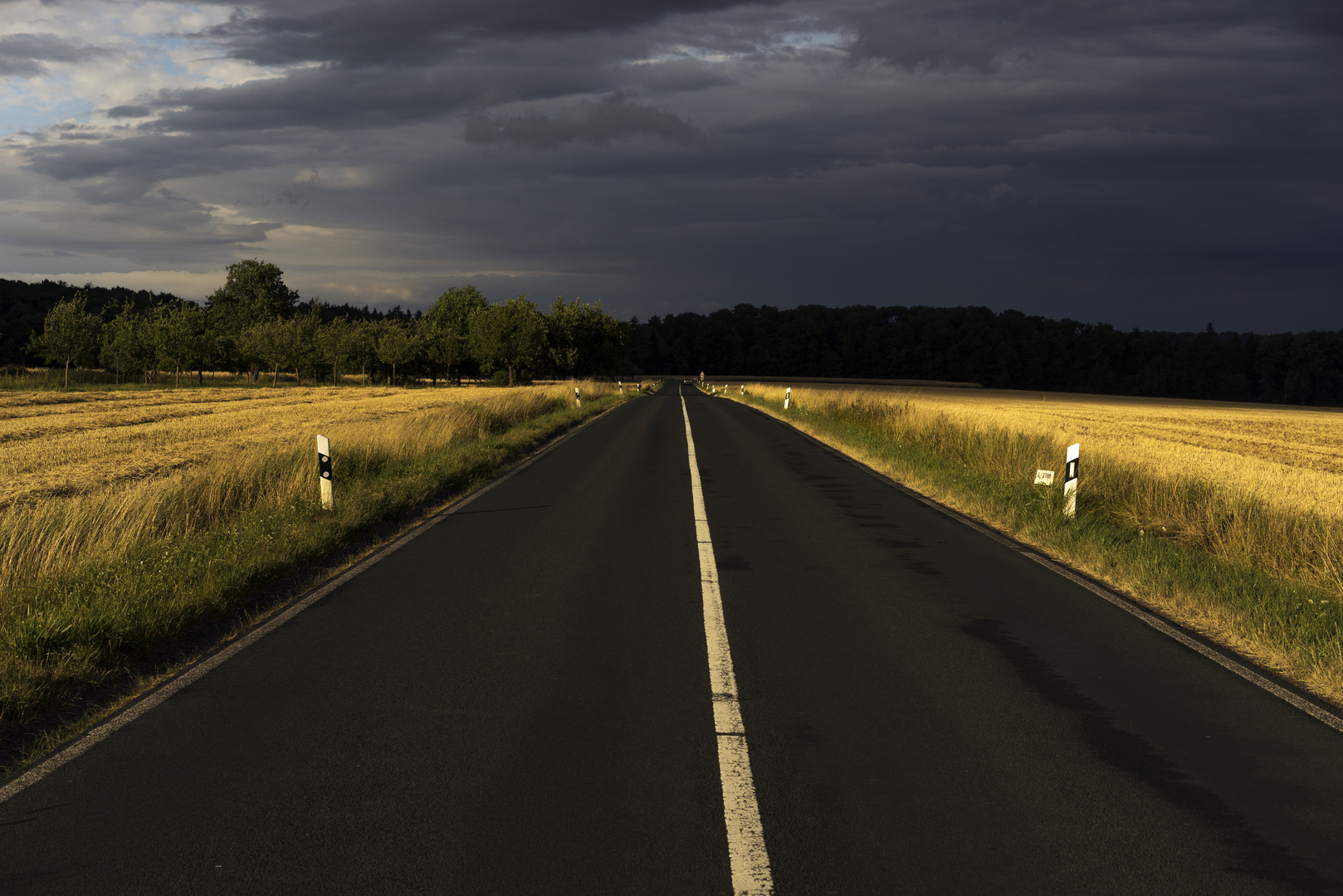 Landstrasse Foto & Bild landschaft, Äcker, felder & wiesen, natur Bilder auf