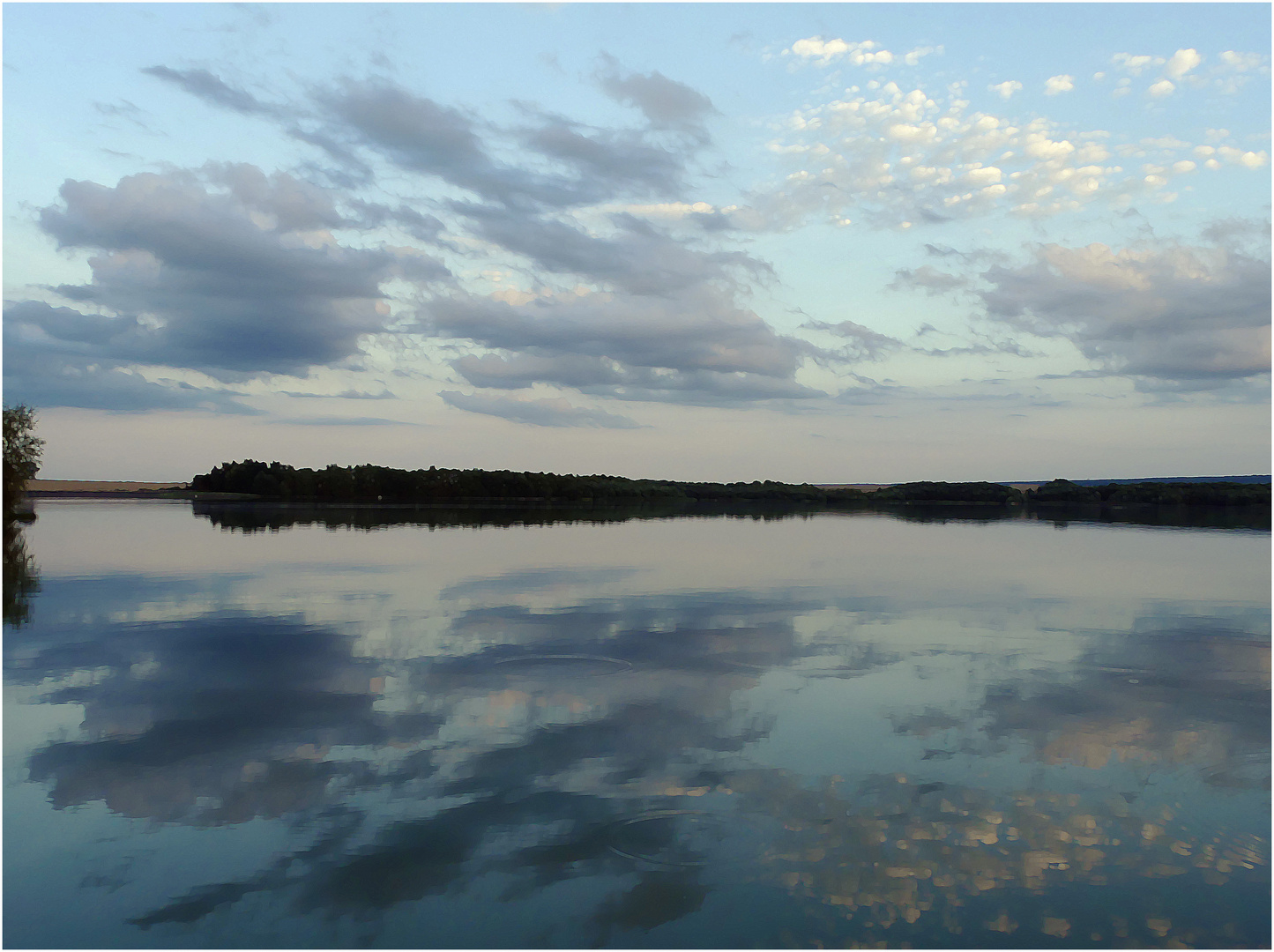 LandStrich im WolkenMeer