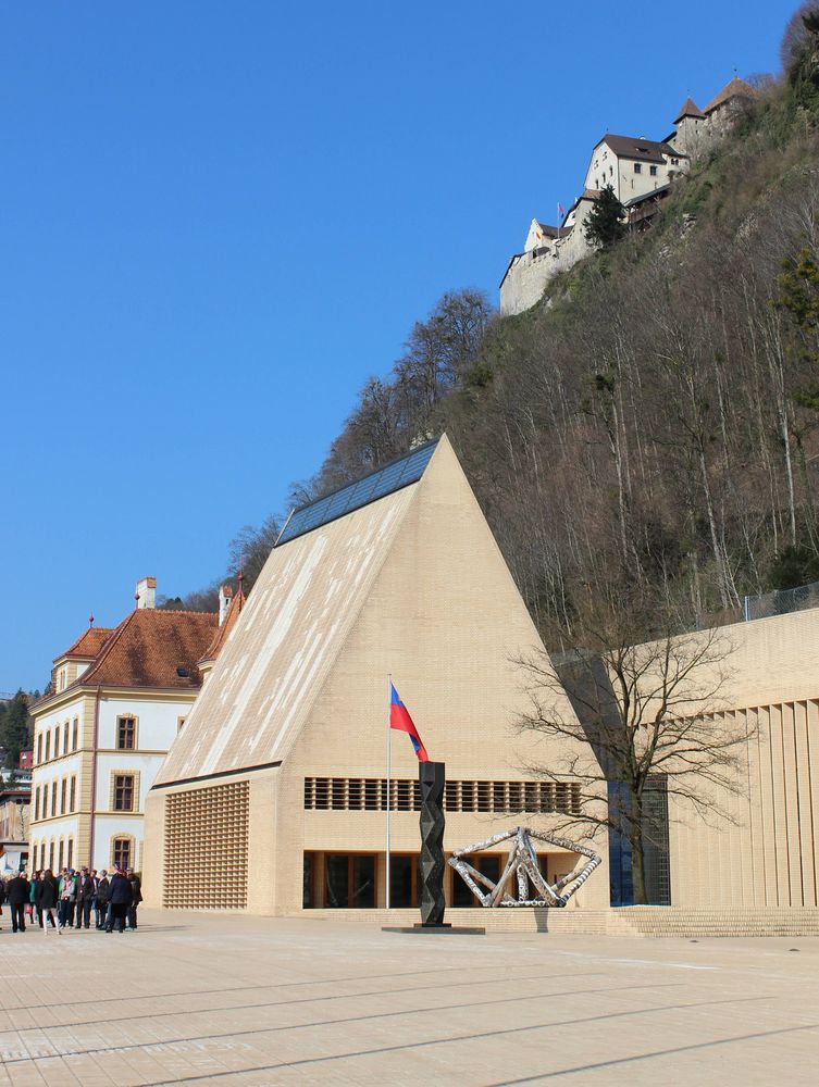 Landtag Fürstentum Liechtenstein Foto & Bild architektur, europe