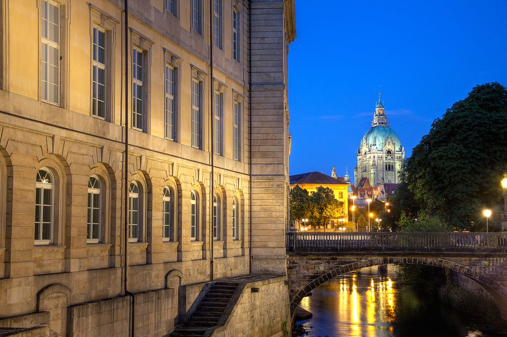 Landtag und Rathaus