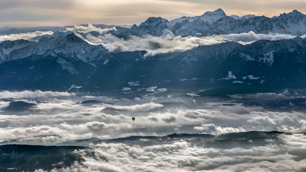 LANDUNG IM NEBELMEER