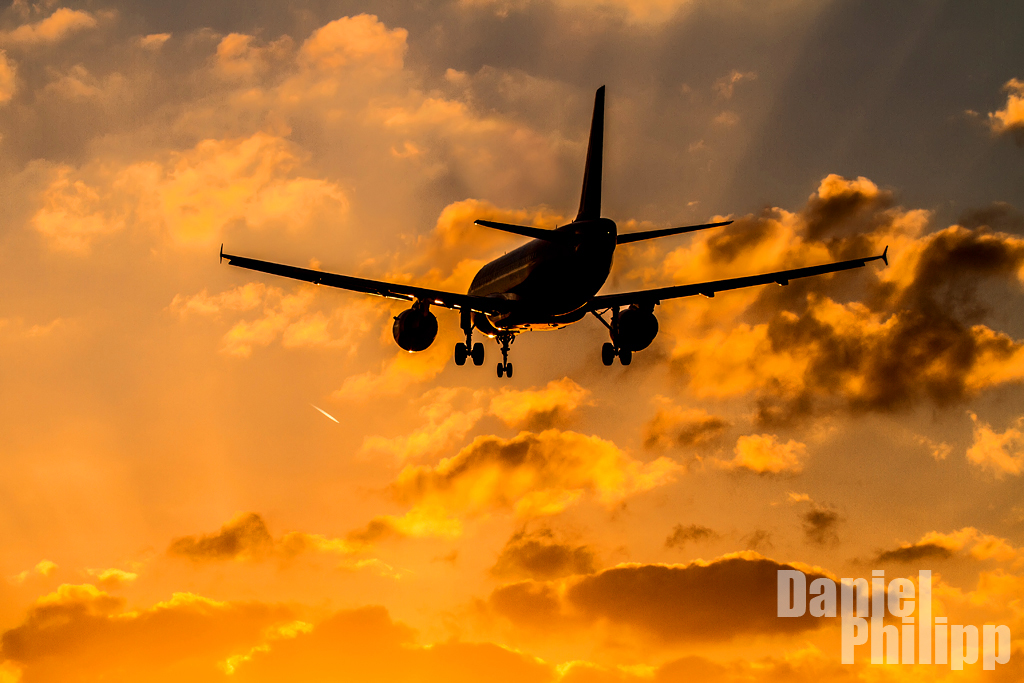 Landung im Sonnenuntergang