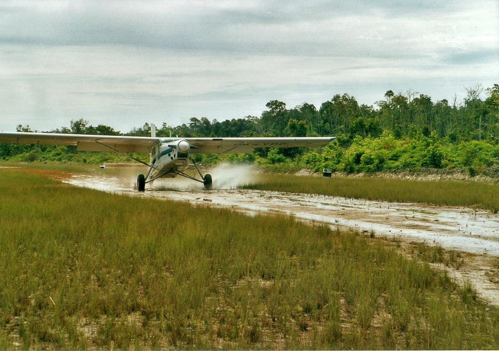 Landung im Urwald- Yaniruma West Papua