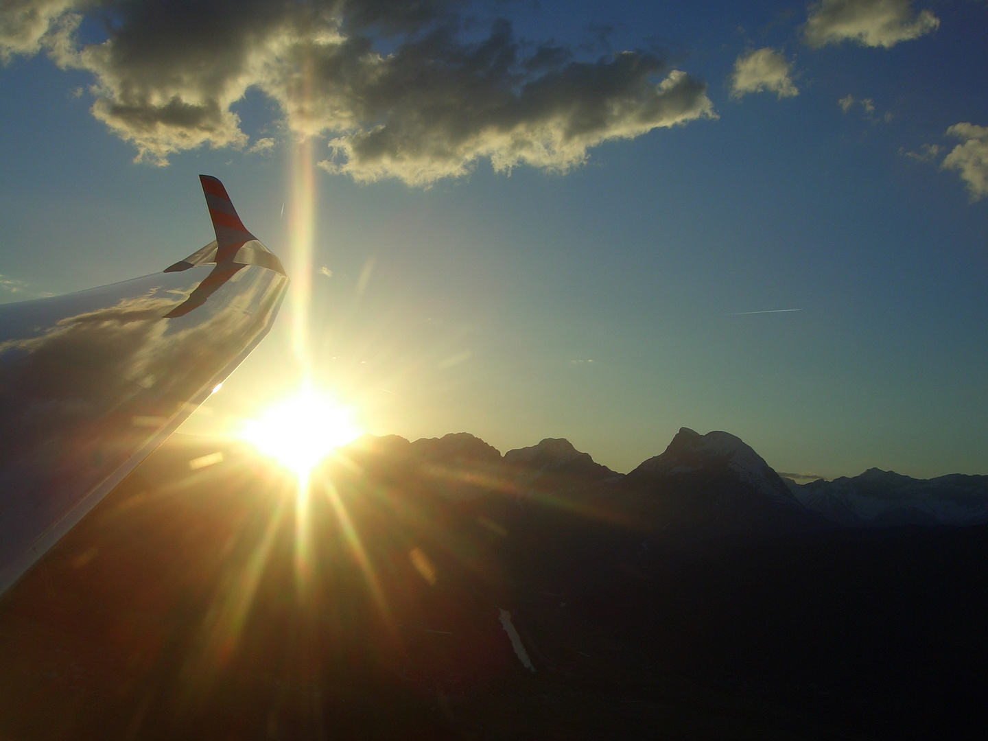 Landung kurz vor Sonnenuntergang