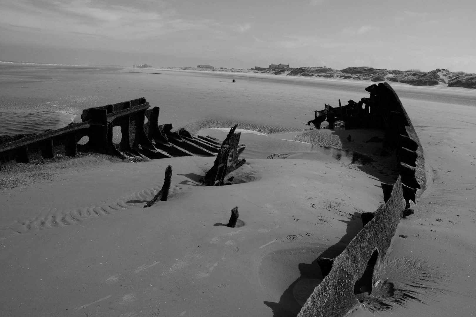 Landungsboot in Frankreich, am Strand von Dünnkirchen