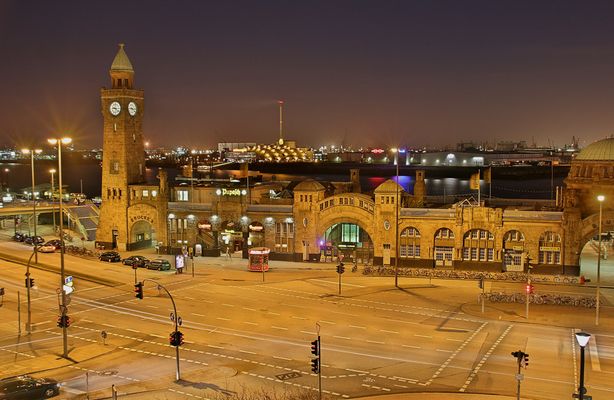 Landungsbrücke und der König der Löwen (Reload)