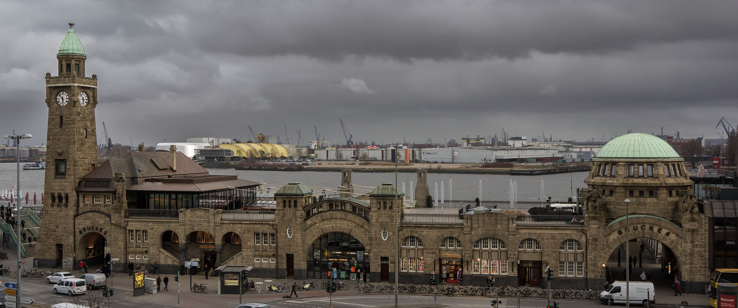 Landungsbrücken Hamburg