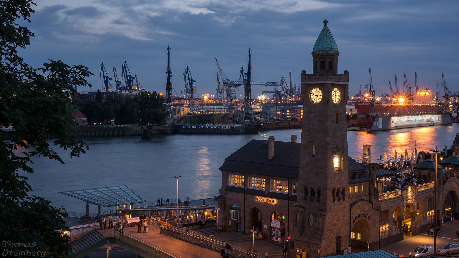 Landungsbrücken Hamburg