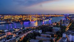 Landungsbrücken Hamburg - Blue Port 2014 (Exposure Blending)