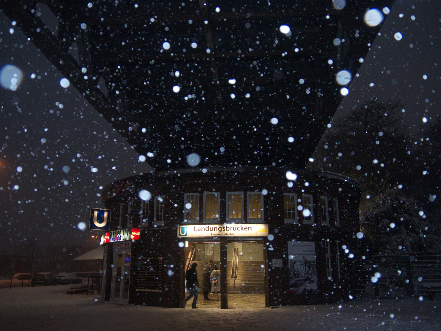 Landungsbrücken im Schnee