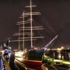 Landungsbrücken Schiff HDR