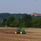 Landwirt bei der Feldarbeit