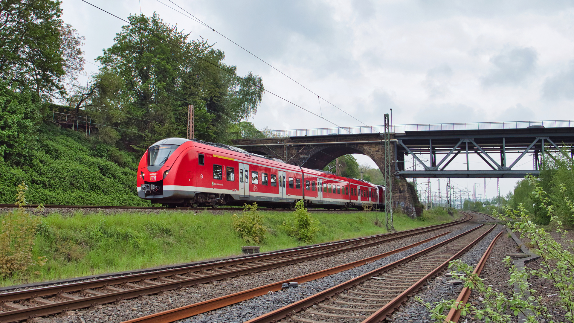 Lange Brücke in Vohwinkel Foto & Bild schienen, gleise, verkehr