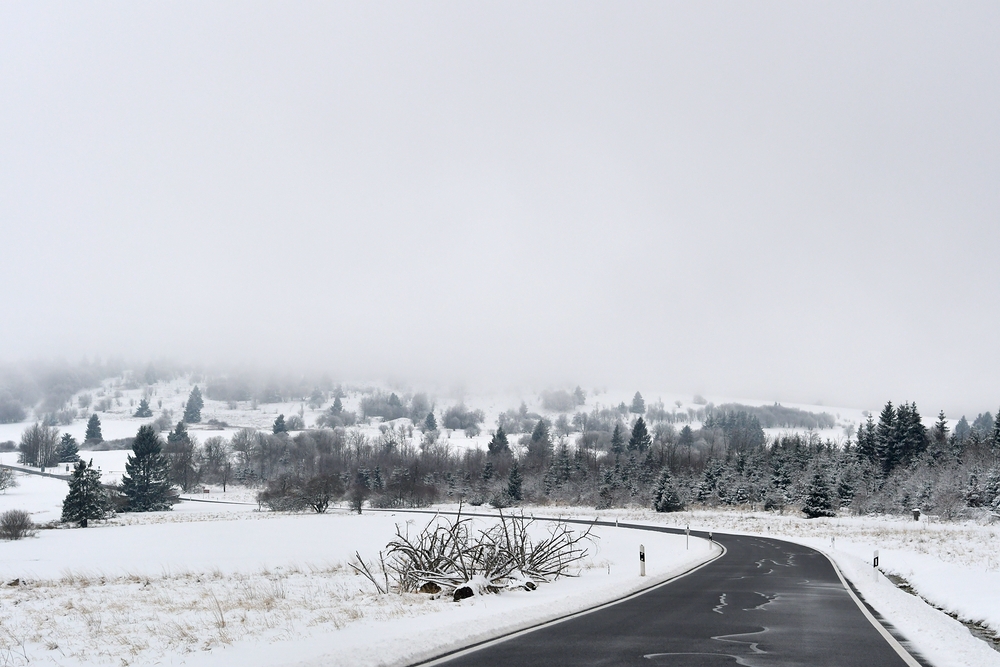 Lange Rhön: Lange verschneit, kalt, windig, aber schön 03