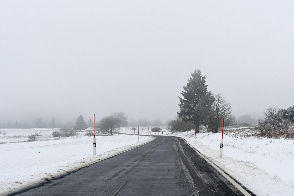 Lange Rhön: Lange verschneit, kalt, windig, aber schön 07