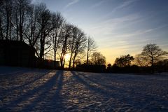 lange Schatten im Jenischpark