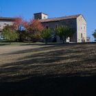 Lange Schatten über dem Feld