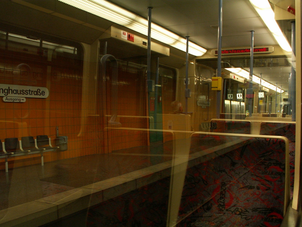 Langeweile in der U-Bahn