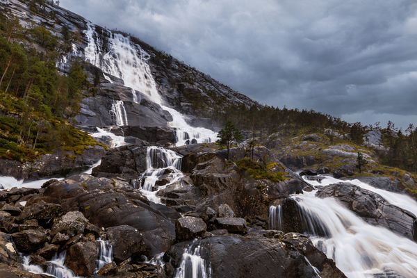 Langfoss Wasserfall