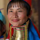 Langhals-Frau (o. Giraffenhalsfrau) - Inle Lake, Myanmar