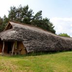 Langhaus im Steinzeitdorf Randau