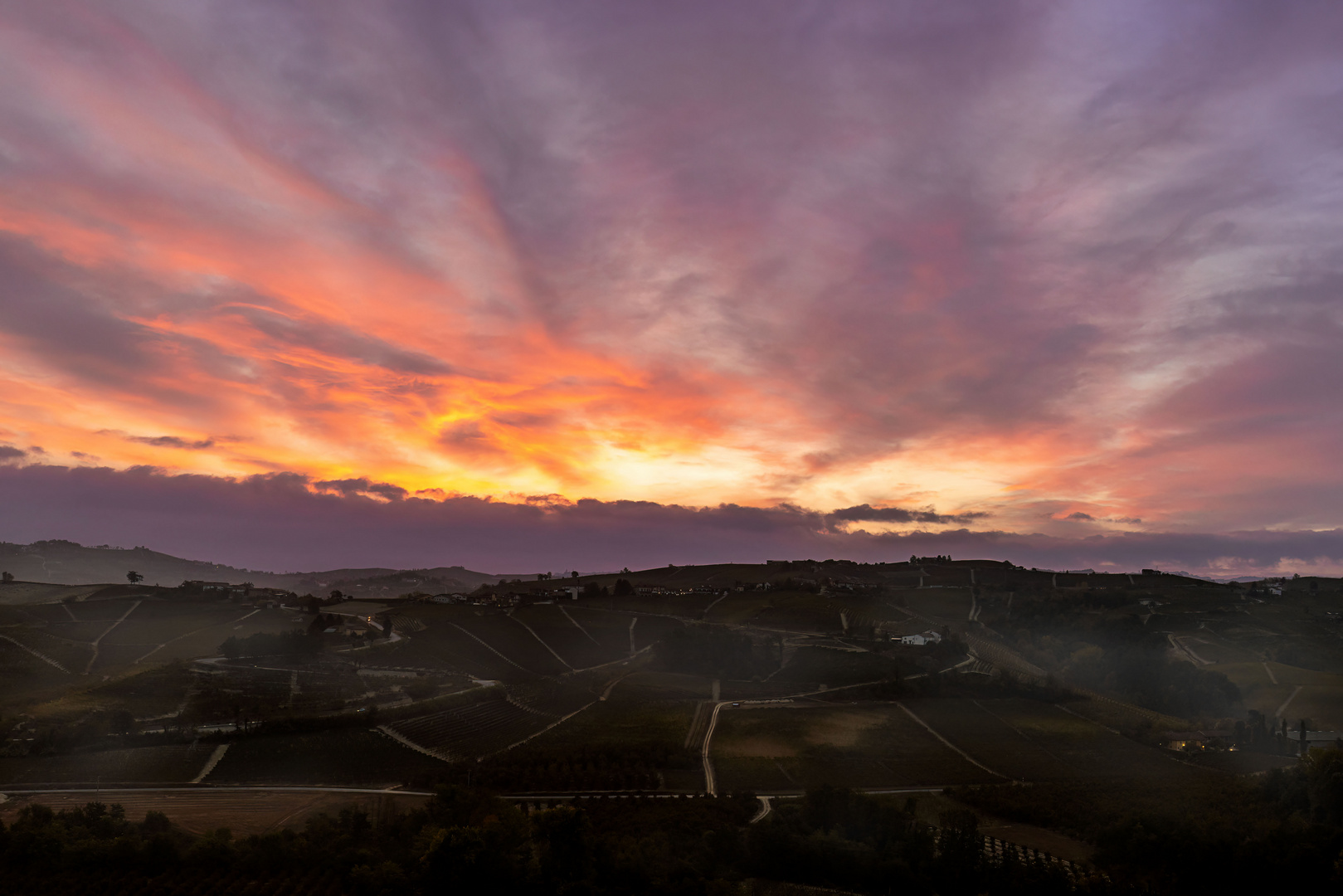 Langhe am Morgen