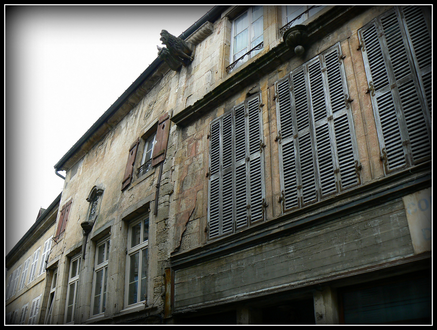 LANGRES - 10 -